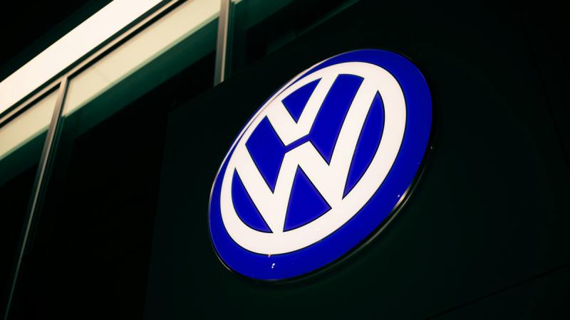 Volkswagen вперше в своїй історії може зупинити роботу своїх заводів у Німеччині - Радіо Максимум.