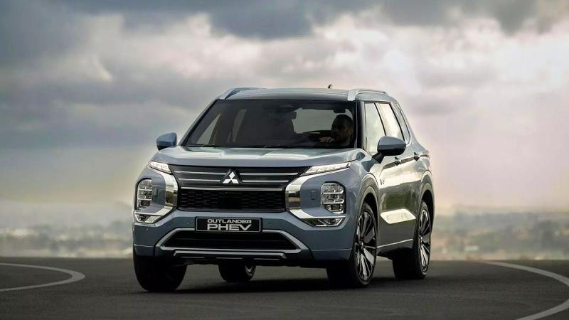 Оголошено про оновлену версію Mitsubishi Outlander PHEV - Auto24