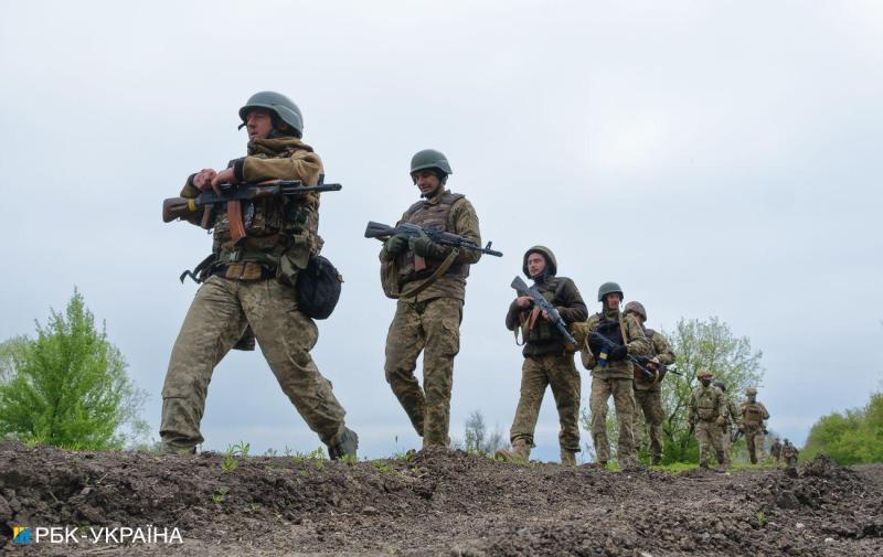 Генеральний штаб повідомив про поточну ситуацію на фронті: зафіксовано 90 зіткнень, найбільш інтенсивні бої спостерігаються в Покровському напрямку.